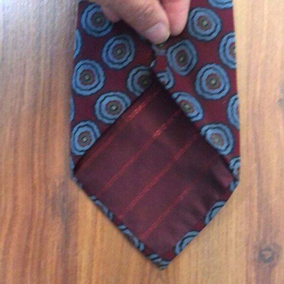 Vintage Giorgio Armani 100 percent silk tie - Picture 3 of 5
